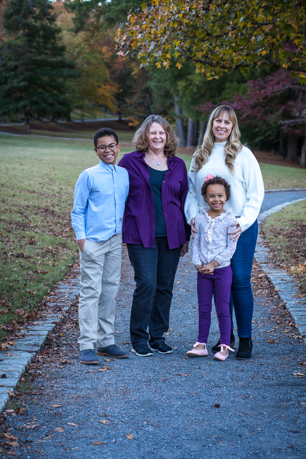 outdoor fall family portraits